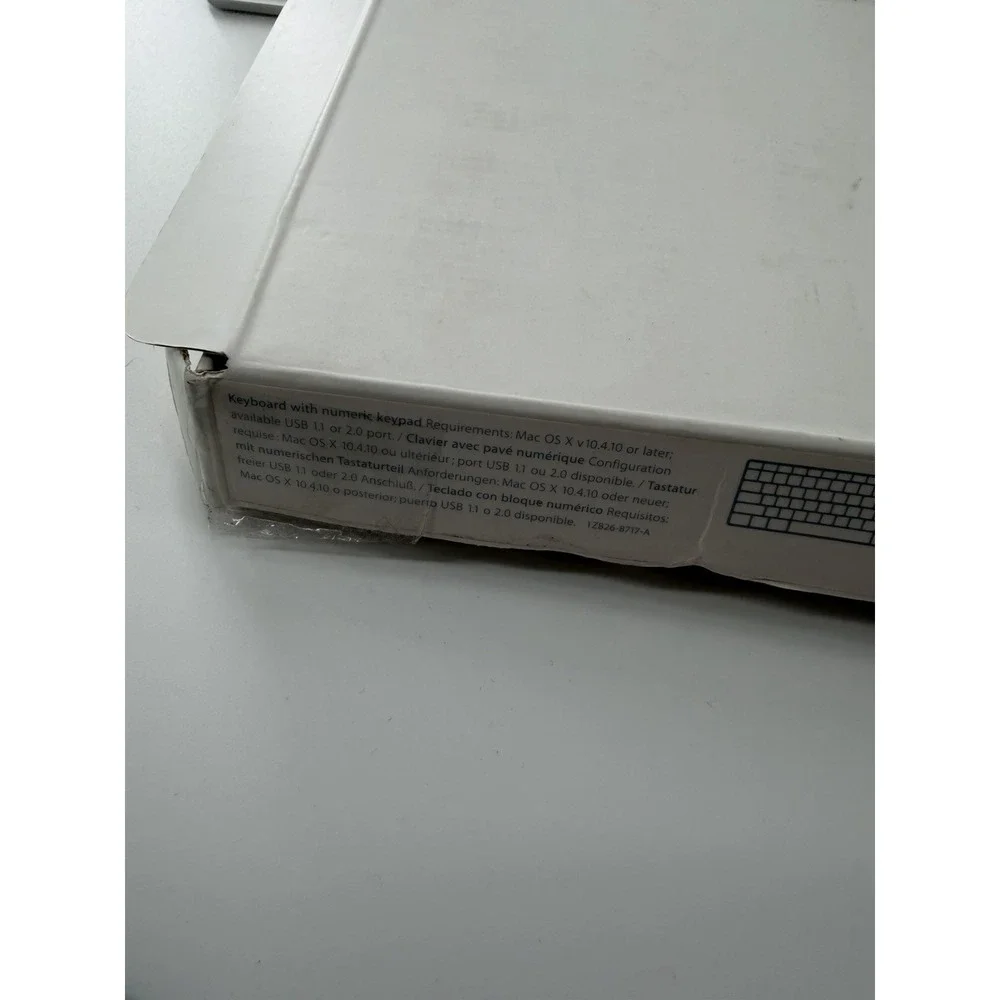 Apple Wired Keyboard with Numeric Keypad Aluminum Model A1243 Low Profile